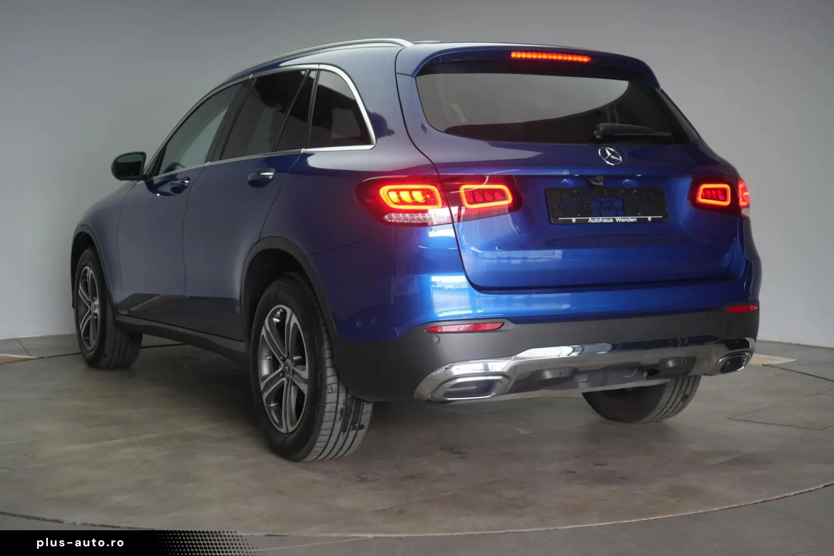 MERCEDES-BENZ GLC 300 e 4Matic 9G-Tronic AHK Kamera HUD 360