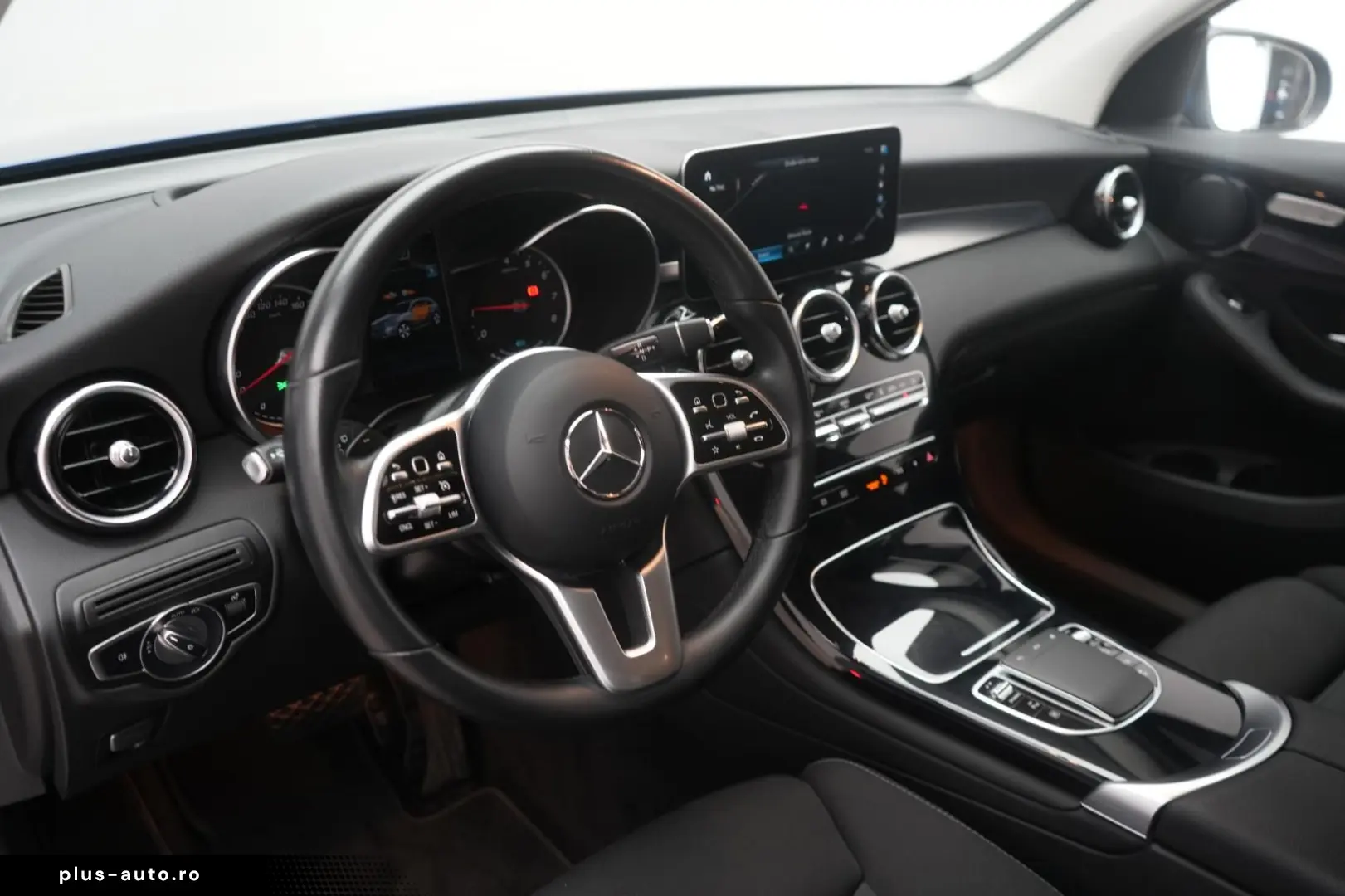 MERCEDES-BENZ GLC 300 e 4Matic 9G-Tronic AHK Kamera HUD 360