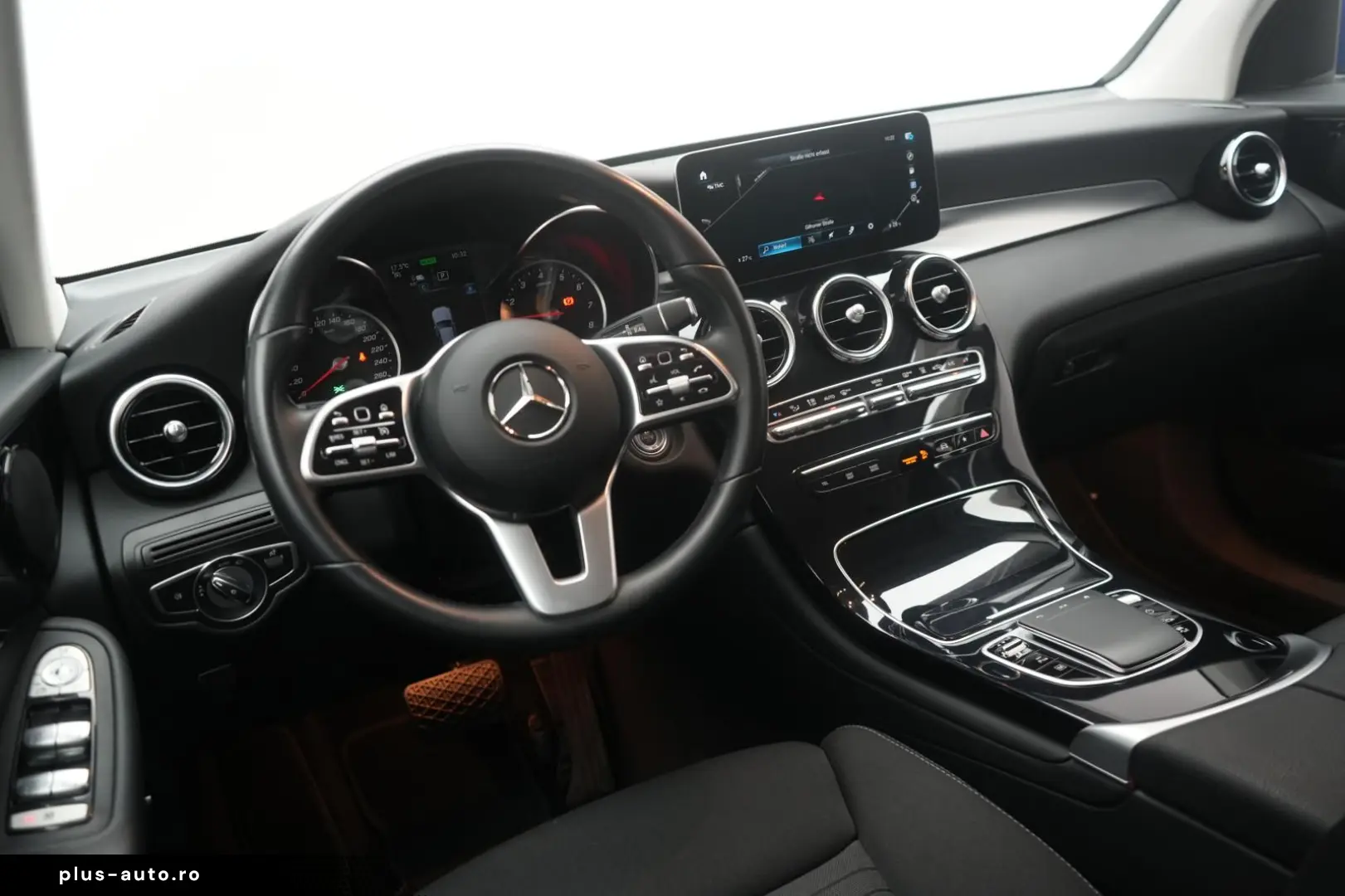 MERCEDES-BENZ GLC 300 e 4Matic 9G-Tronic AHK Kamera HUD 360