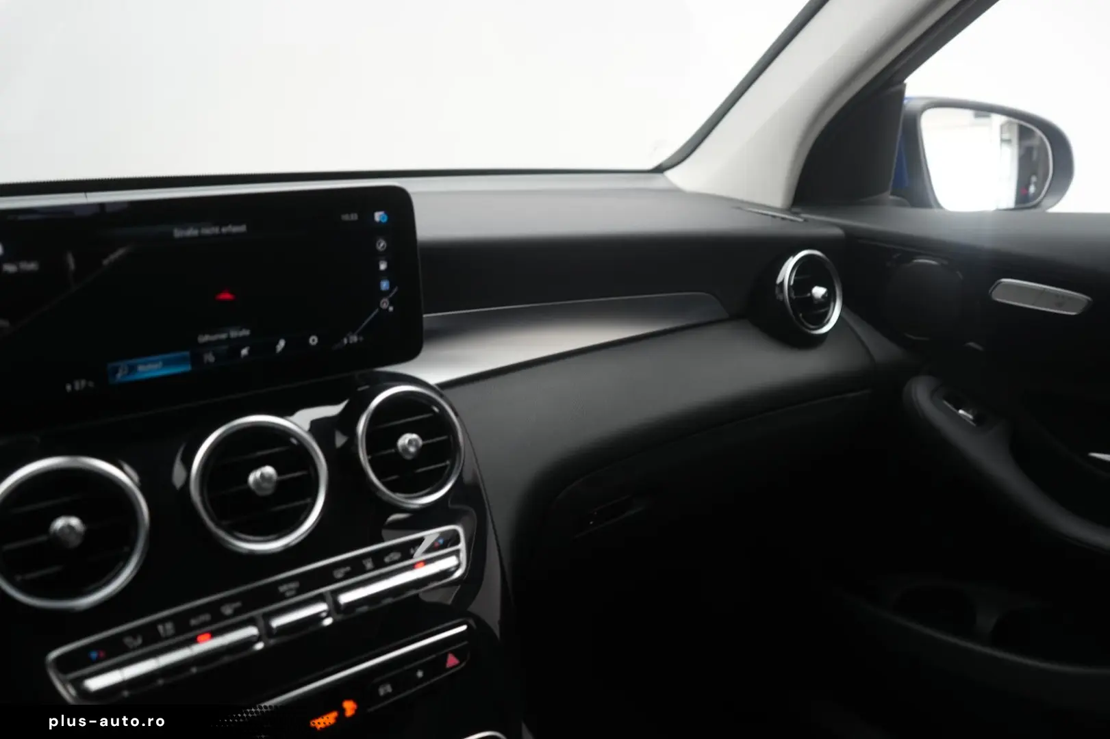 MERCEDES-BENZ GLC 300 e 4Matic 9G-Tronic AHK Kamera HUD 360