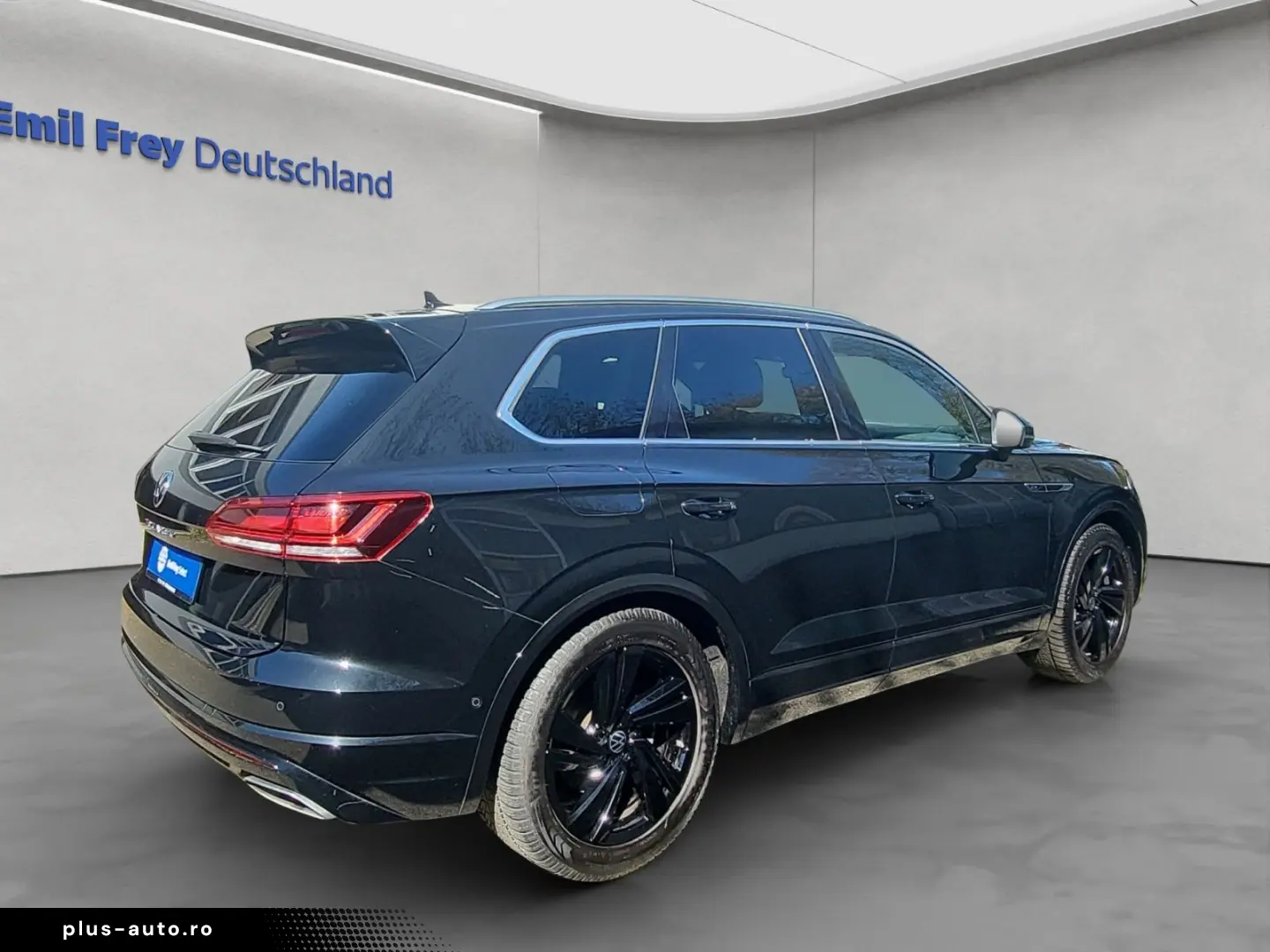 VW Touareg 3.0 V6 TDI 4Motion Aut. R-Line AHK LUFTF