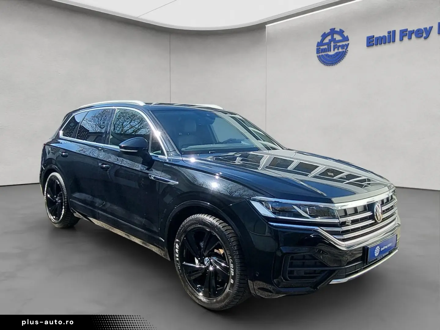 VW Touareg 3.0 V6 TDI 4Motion Aut. R-Line AHK LUFTF