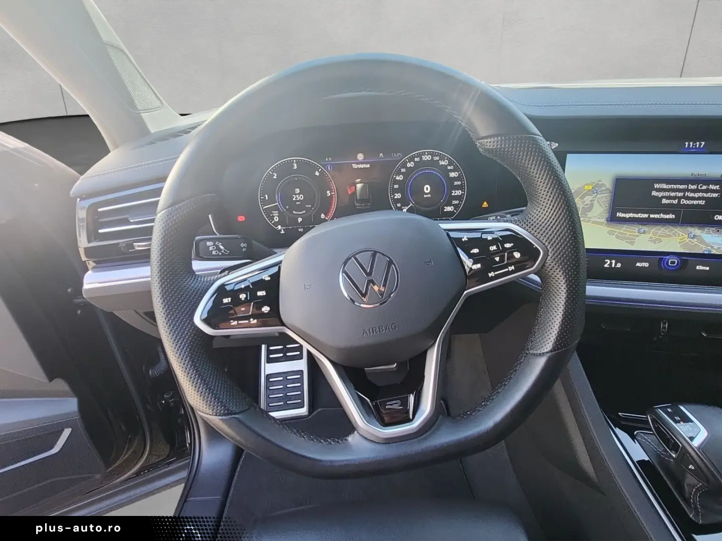 VW Touareg 3.0 V6 TDI 4Motion Aut. R-Line AHK LUFTF