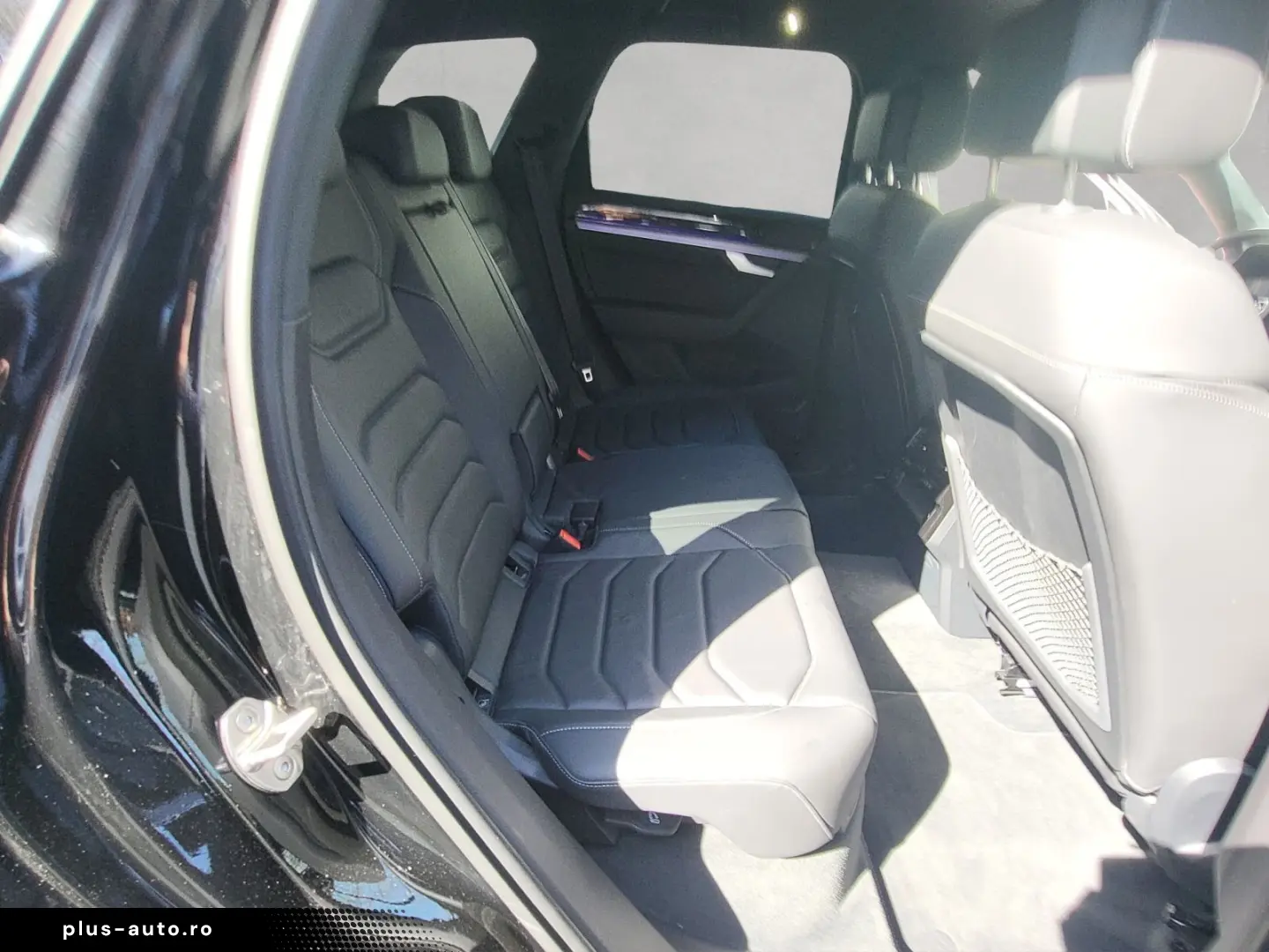 VW Touareg 3.0 V6 TDI 4Motion Aut. R-Line AHK LUFTF