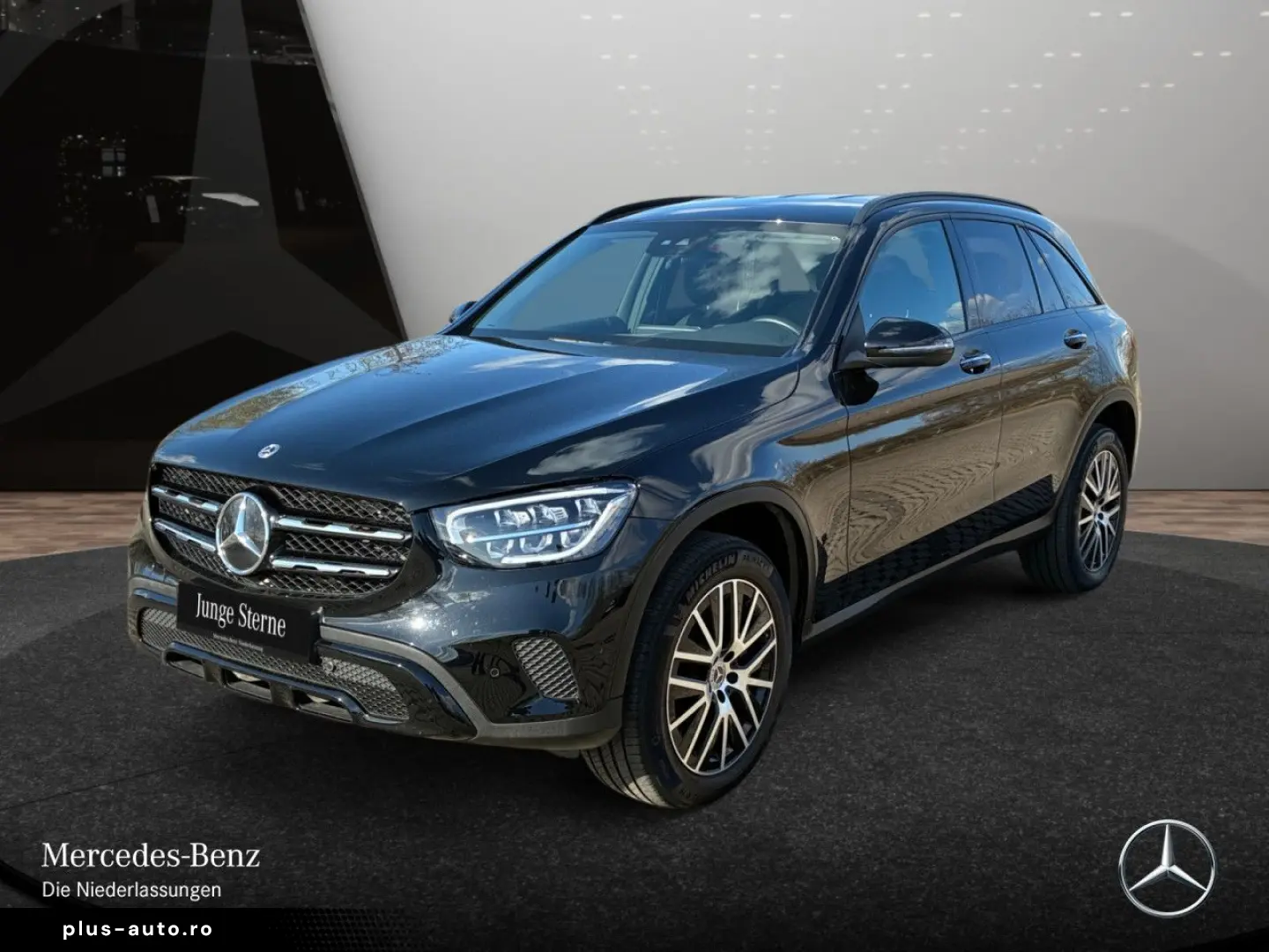 MERCEDES-BENZ GLC 300 de 4M Night Dist LED Kam AHK Keyless
