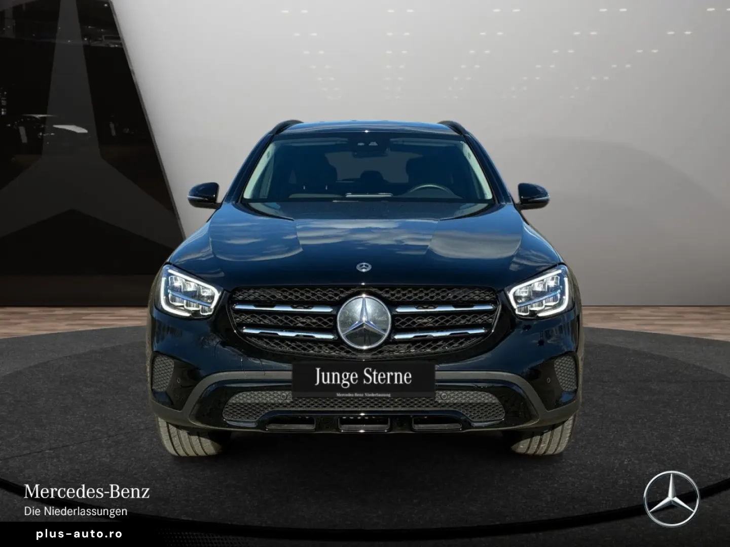 MERCEDES-BENZ GLC 300 de 4M Night Dist LED Kam AHK Keyless