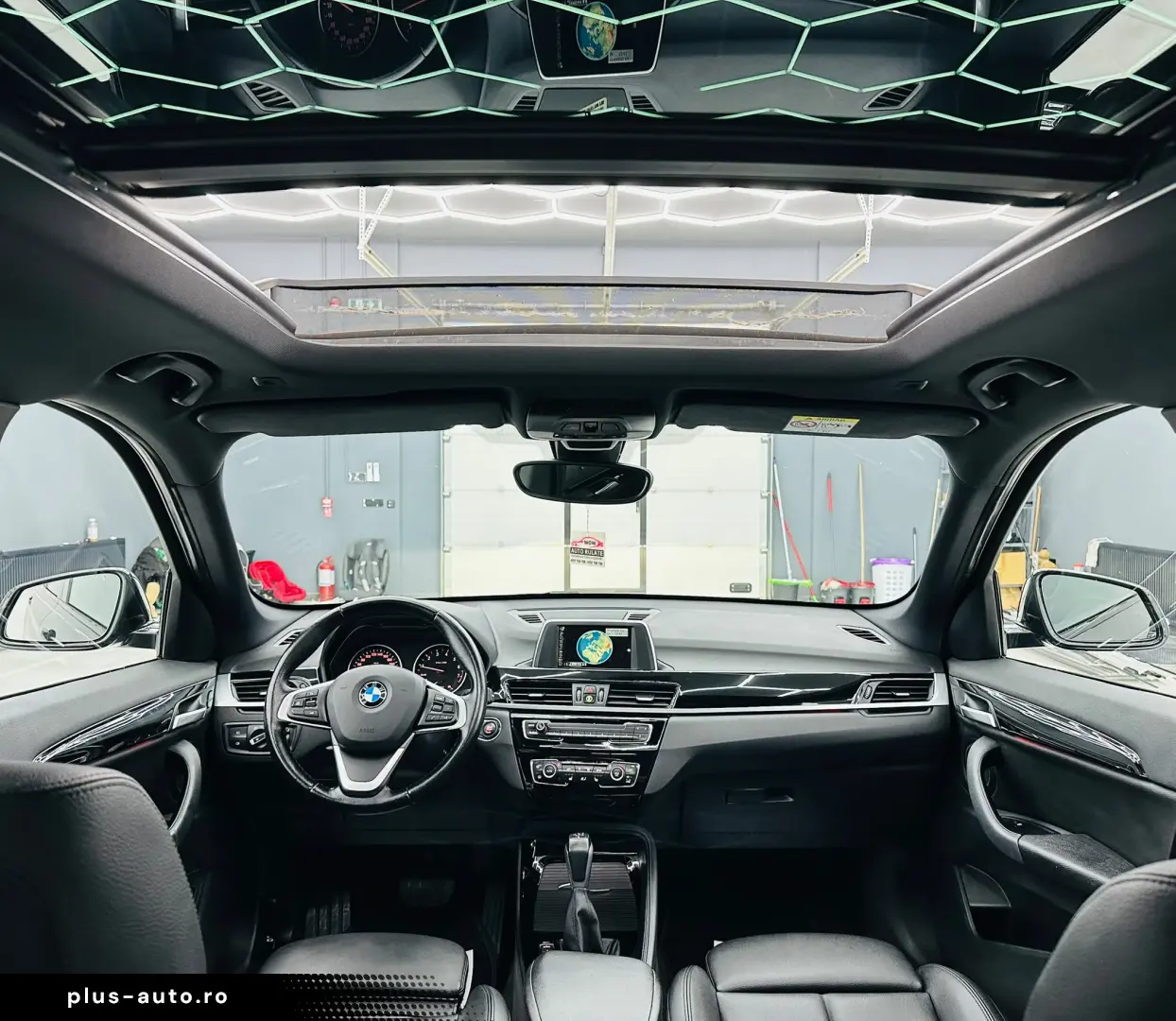 BMW X1 2015 — imagine 43