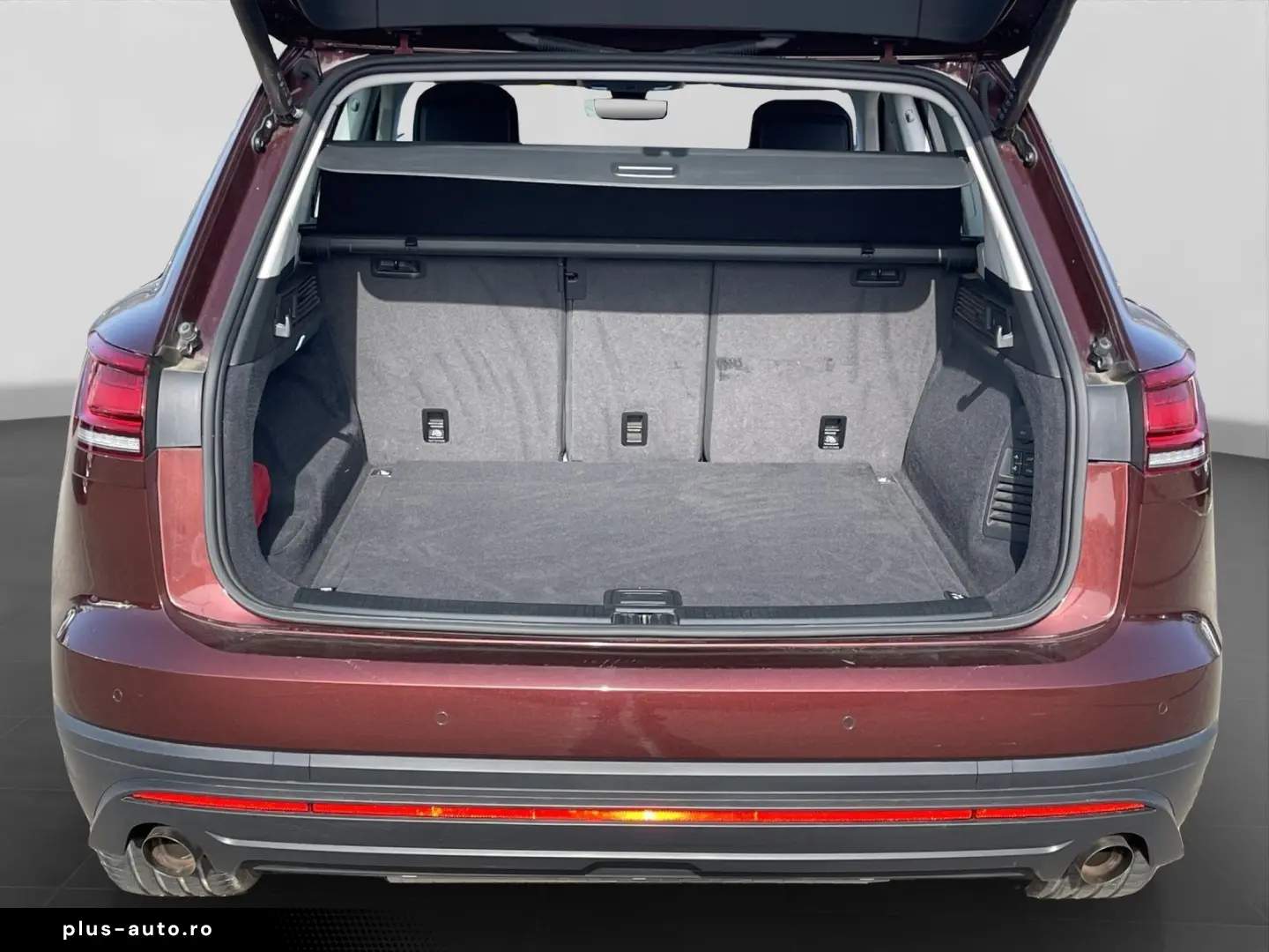 VW Touareg 3.0 TDI LUFT AHK MASSAGE LM19