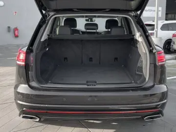 VW Touareg 3.0 TDI Tiptronic 4-Motion Elegance R-Li