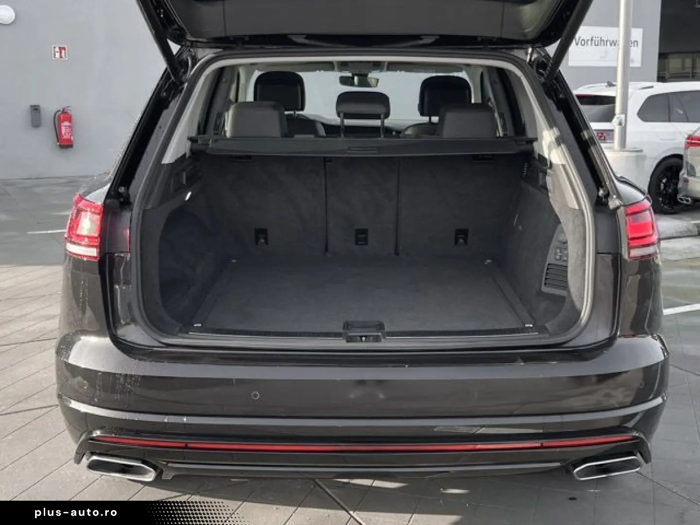 VW Touareg 3.0 TDI Tiptronic 4-Motion Elegance R-Li