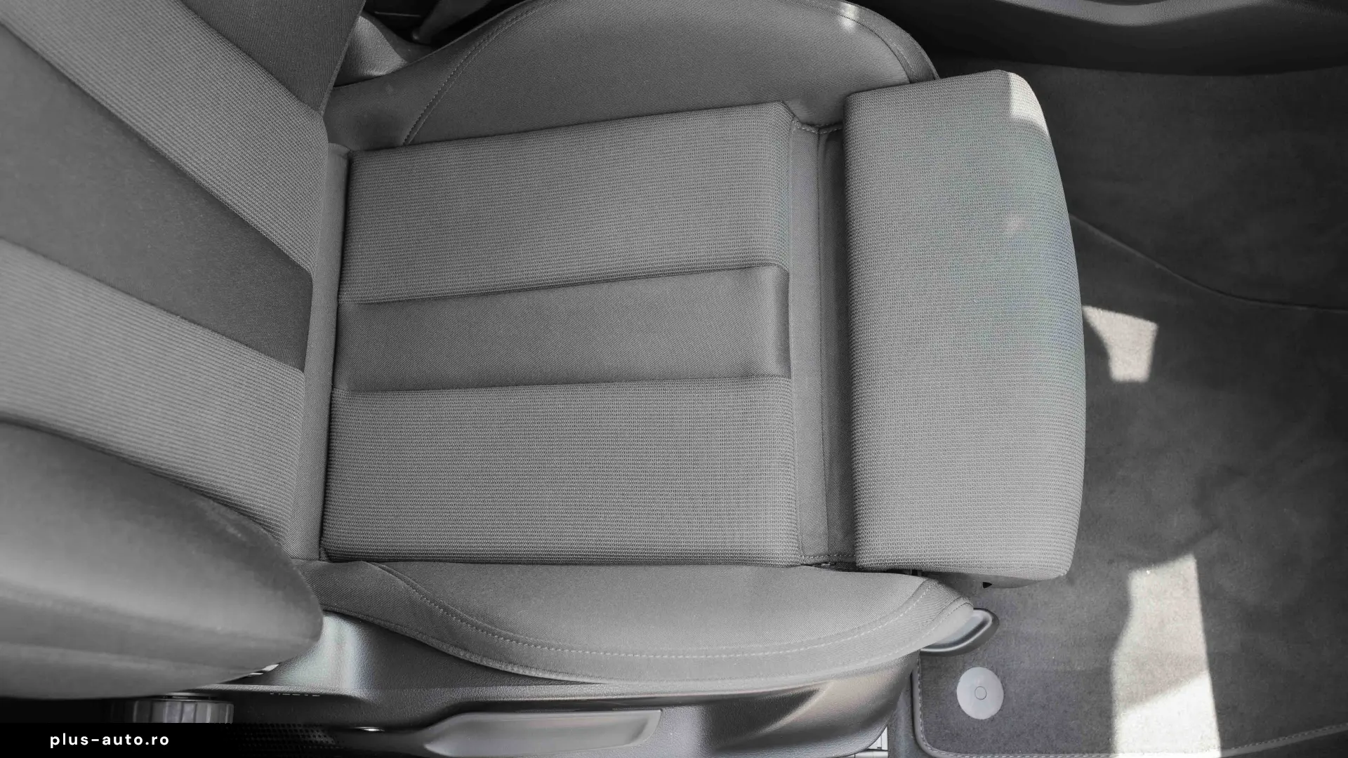 Audi A4 Limuzina 35 TDI S tronic MHEV S Line
