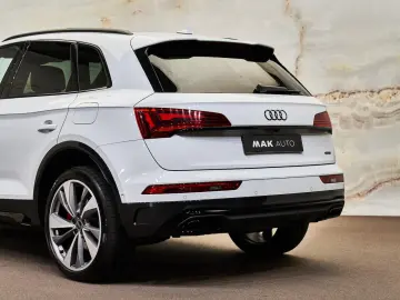 Audi Q5 - 50 TFSI e S Edition Competition PANO