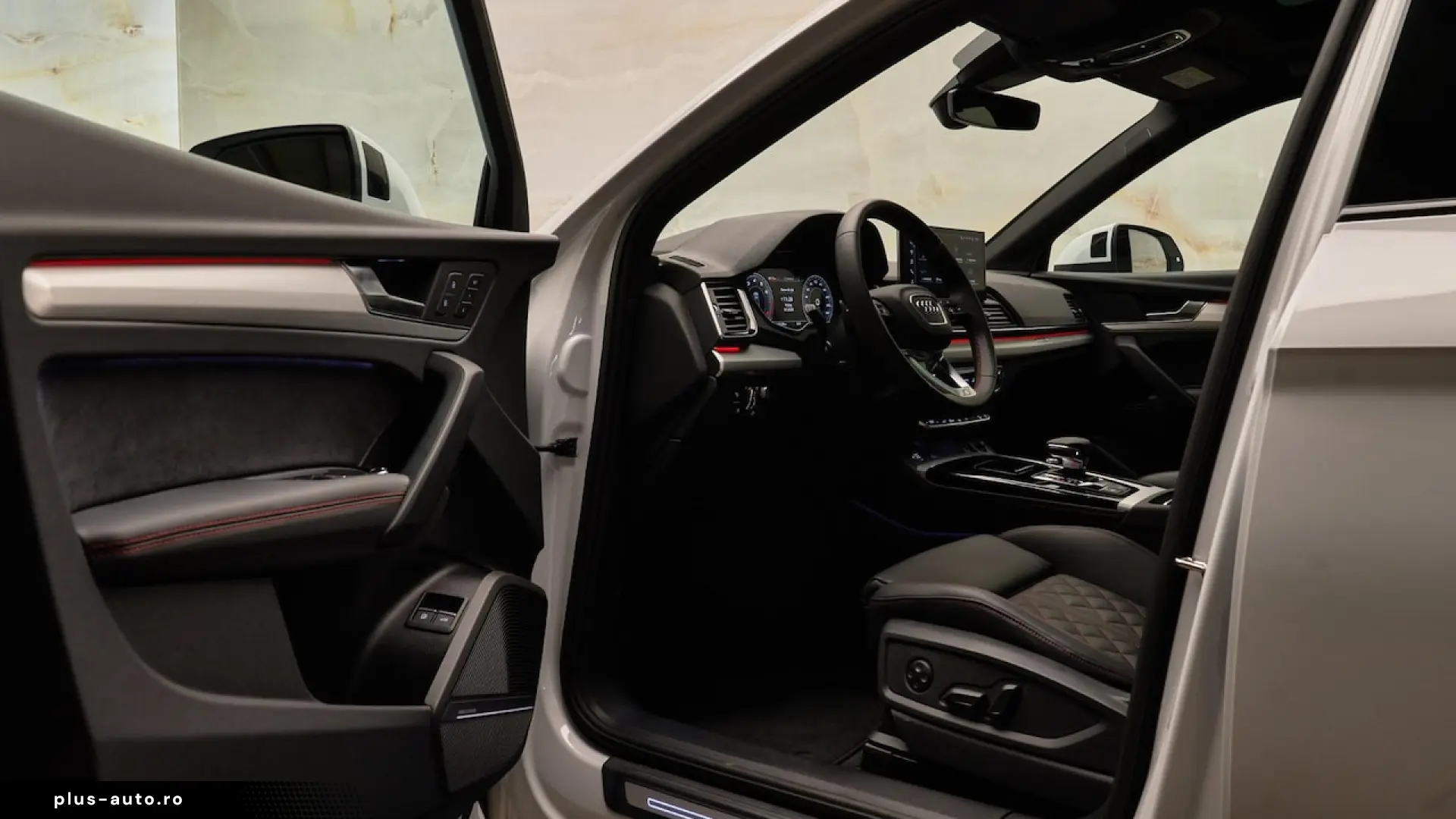 Audi Q5 - 50 TFSI e S Edition Competition PANO