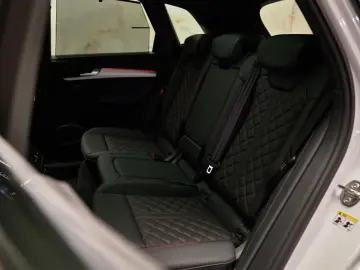Audi Q5 - 50 TFSI e S Edition Competition PANO