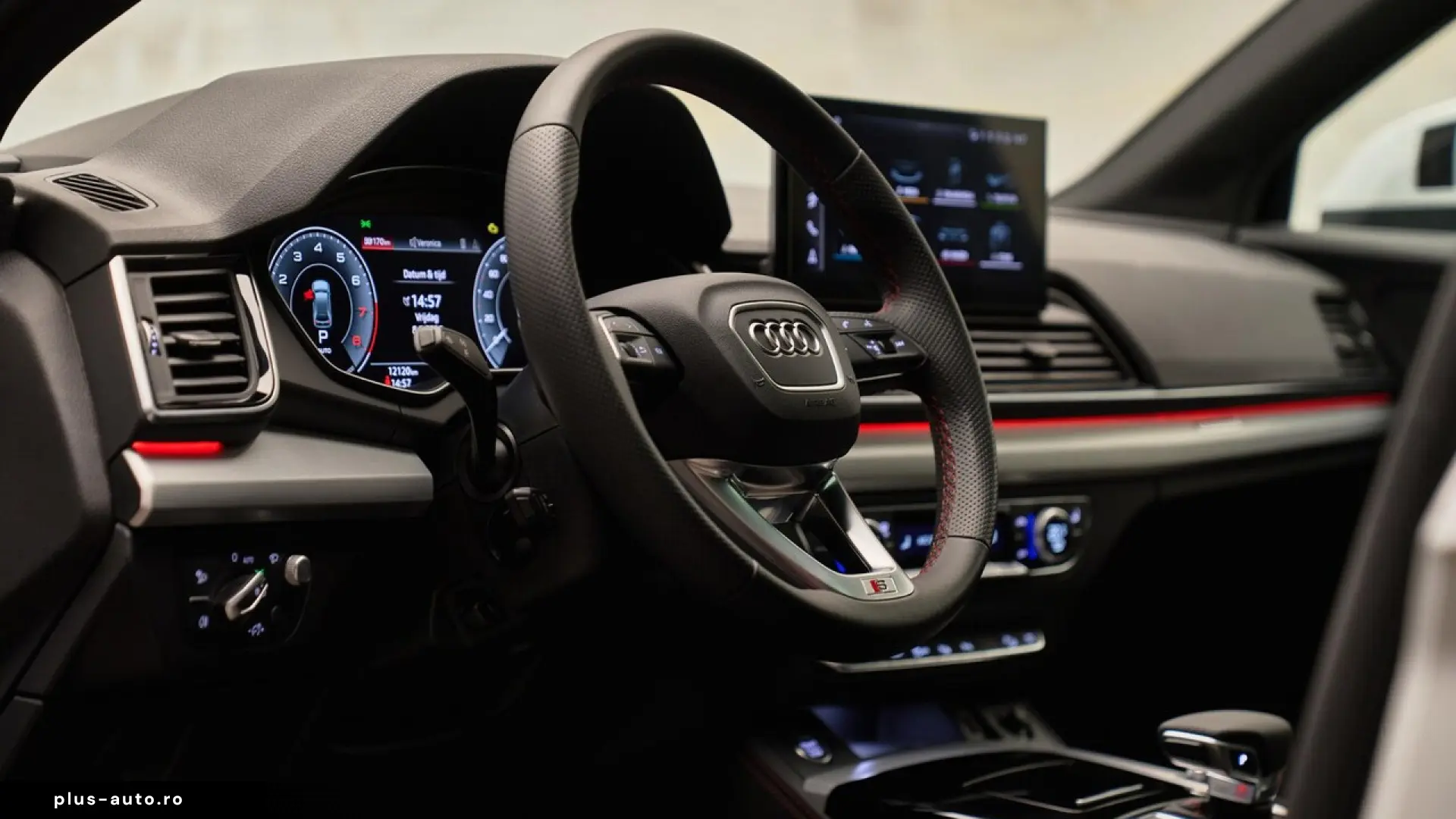 Audi Q5 - 50 TFSI e S Edition Competition PANO