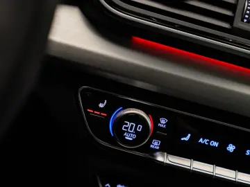 Audi Q5 - 50 TFSI e S Edition Competition PANO