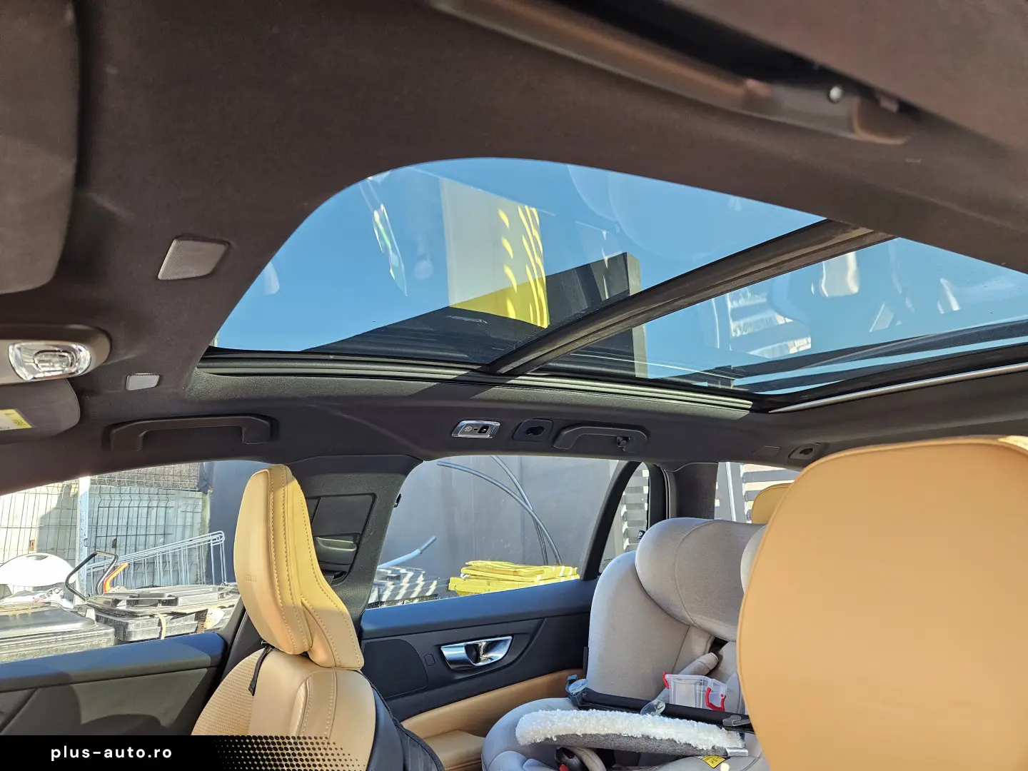 Volvo V60 T6 AWD Camere360 Pano Racire Masaj