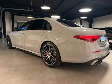 MERCEDES-BENZ S 63 AMG e 4Matic