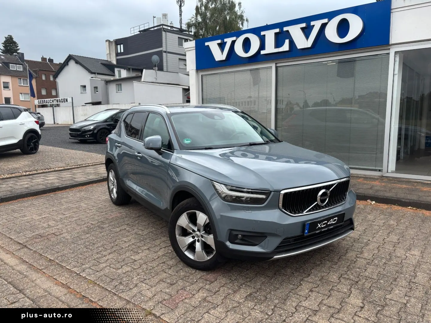 VOLVO XC40 B4 Momentum Pro Harman&Kardon