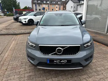 VOLVO XC40 B4 Momentum Pro Harman&Kardon