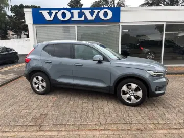 VOLVO XC40 B4 Momentum Pro Harman&Kardon
