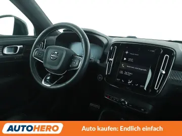 VOLVO XC40 2.0 B4 2WD Aut. 360CAM NAVI LED TEMPO SHZ