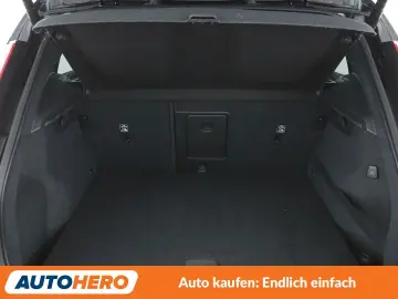 VOLVO XC40 2.0 B4 2WD Aut. 360CAM NAVI LED TEMPO SHZ