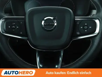 VOLVO XC40 2.0 B4 2WD Aut. 360CAM NAVI LED TEMPO SHZ
