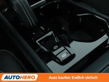 VOLVO XC40 2.0 B4 2WD Aut. 360CAM NAVI LED TEMPO SHZ