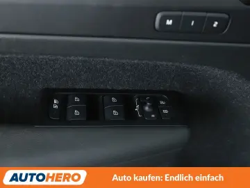 VOLVO XC40 2.0 B4 2WD Aut. 360CAM NAVI LED TEMPO SHZ
