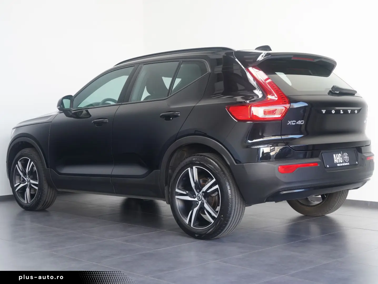 VOLVO XC40 B4 B R Design LED NAVI ACC LEDER 360