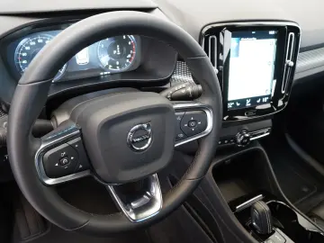 VOLVO XC40 B4 B R Design LED NAVI ACC LEDER 360
