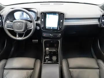 VOLVO XC40 B4 B R Design LED NAVI ACC LEDER 360