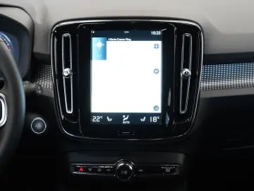 VOLVO XC40 B4 B R Design LED NAVI ACC LEDER 360