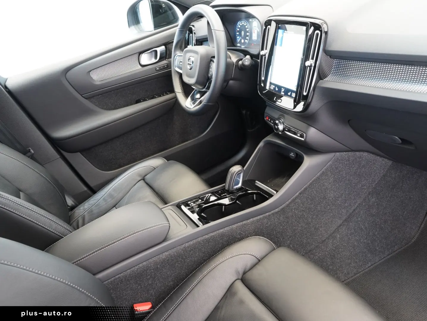 VOLVO XC40 B4 B R Design LED NAVI ACC LEDER 360