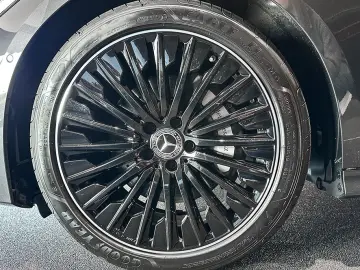 MERCEDES-BENZ CLE 180 EdAMG LED Pano Burmester WINTERRADSATZ