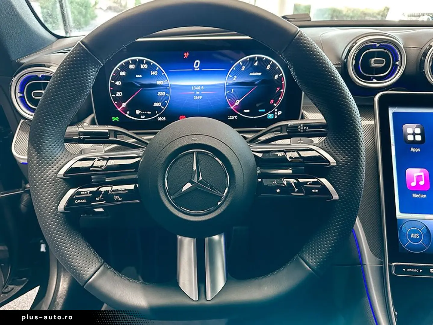 MERCEDES-BENZ CLE 180 EdAMG LED Pano Burmester WINTERRADSATZ