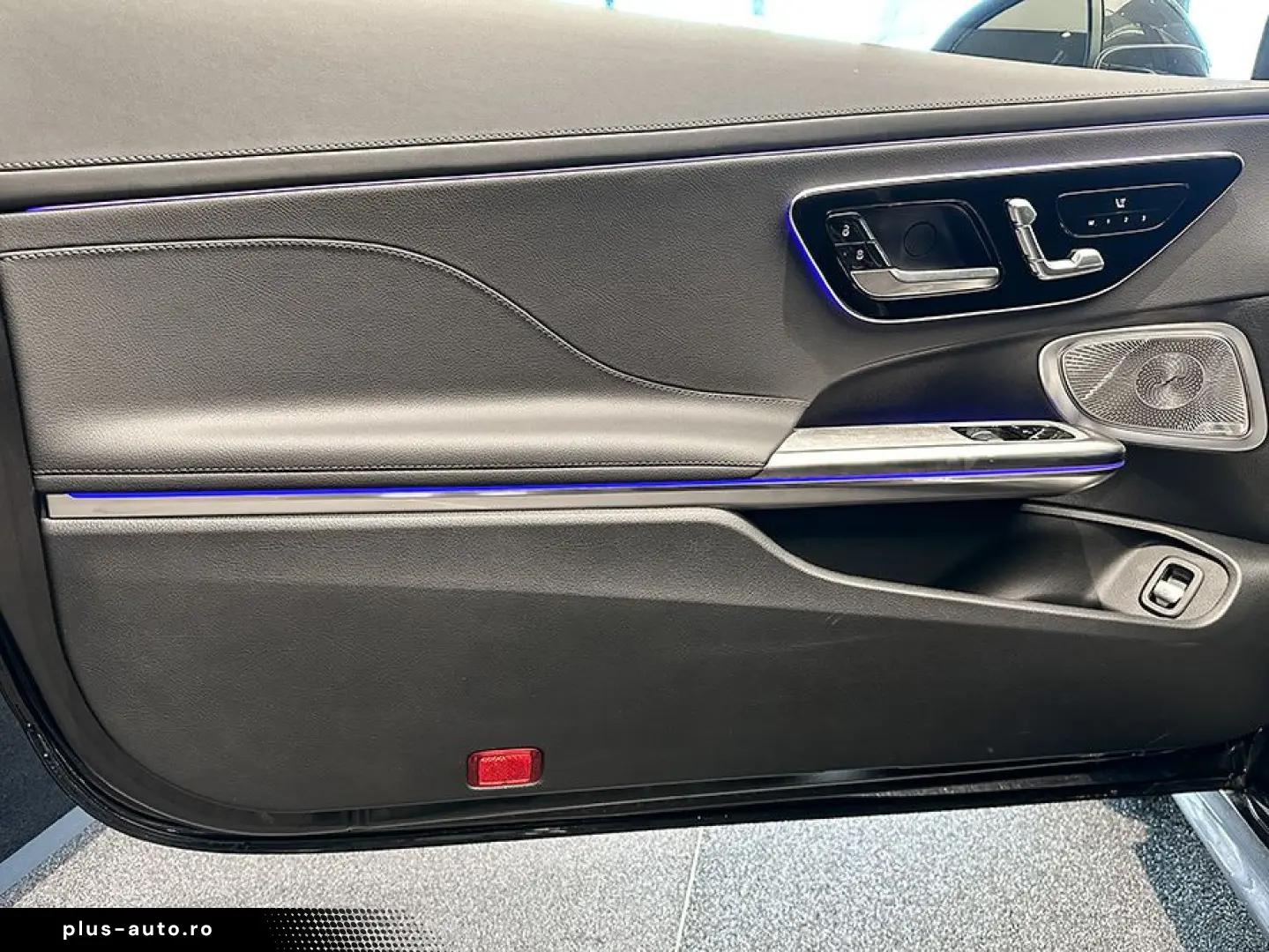 MERCEDES-BENZ CLE 180 EdAMG LED Pano Burmester WINTERRADSATZ