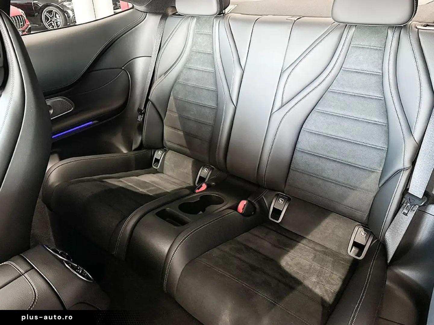 MERCEDES-BENZ CLE 180 EdAMG LED Pano Burmester WINTERRADSATZ