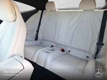 MERCEDES-BENZ CLE 300 e AMG Premium Pano Night Fahrass  AHK
