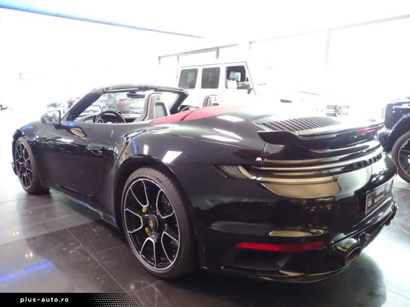 PORSCHE 911 Turbo S CabrioKeramikSportDesign 1Hand