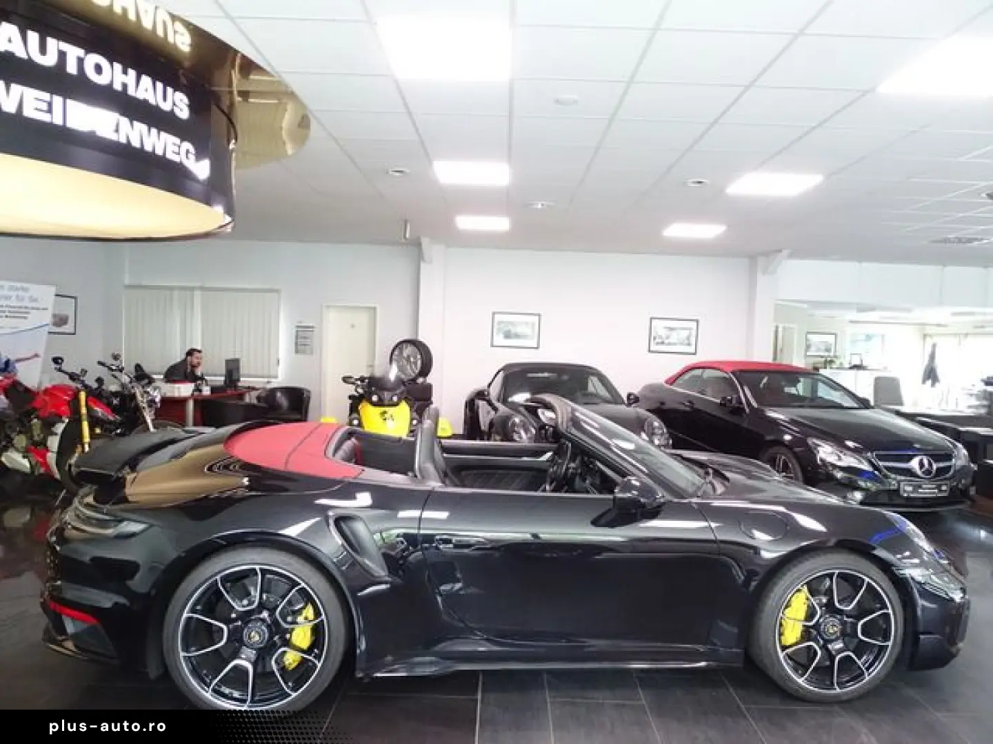 PORSCHE 911 Turbo S CabrioKeramikSportDesign 1Hand
