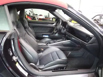 PORSCHE 911 Turbo S CabrioKeramikSportDesign 1Hand