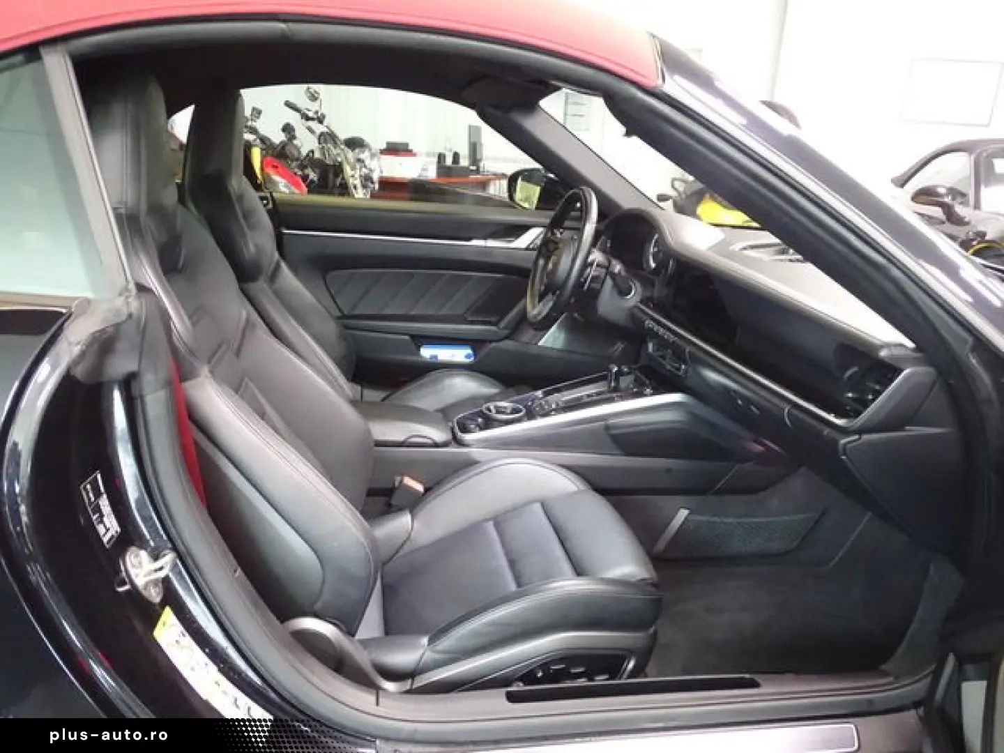 PORSCHE 911 Turbo S CabrioKeramikSportDesign 1Hand