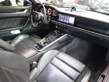 PORSCHE 911 Turbo S CabrioKeramikSportDesign 1Hand