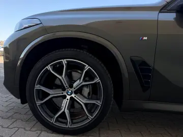 BMW X5 xDrive30 M Sport Facelift  21Zoll  AHK H&K