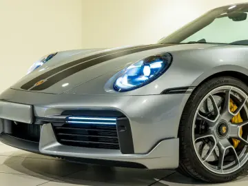 PORSCHE 911 Turbo S Cabriolet