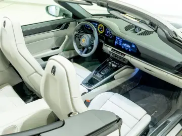 PORSCHE 911 Turbo S Cabriolet