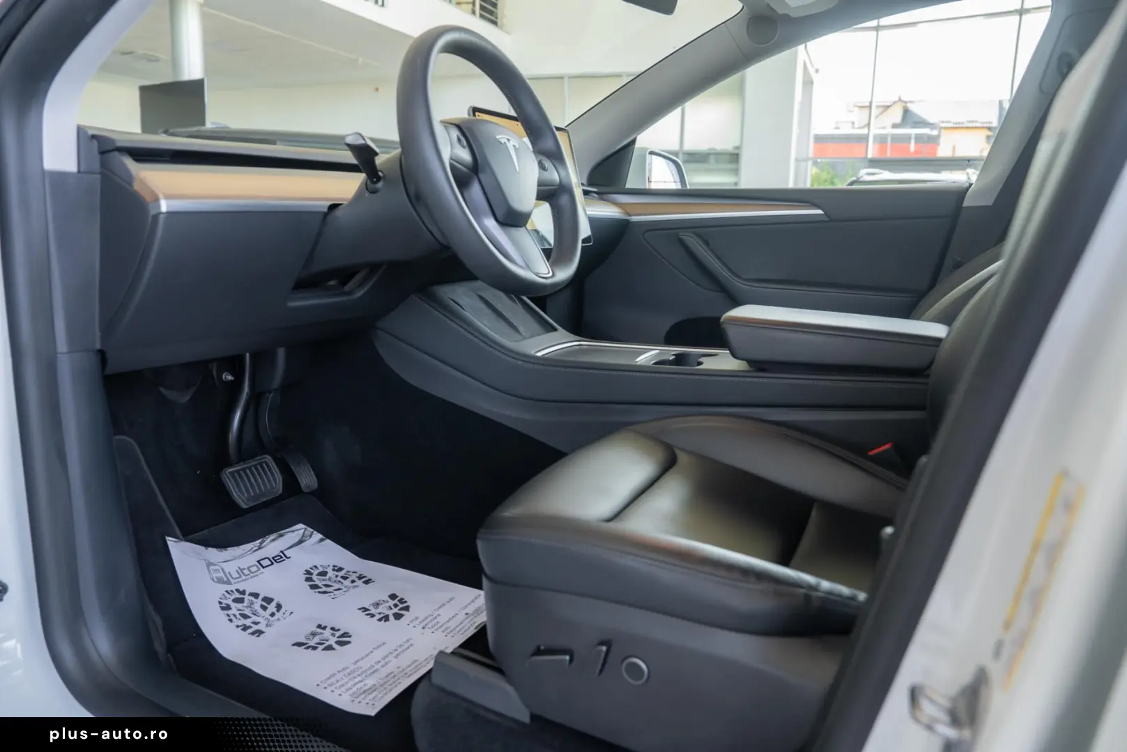 Tesla Model Y Long Range Dual Motor