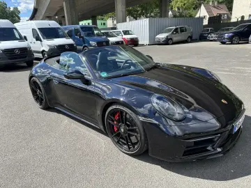 PORSCHE 911 Carrera 4 GTS Cabriolet